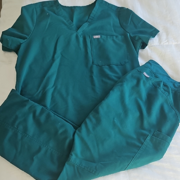 Figs Teal Scrub Set - Picture 1 of 5